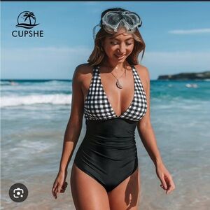 CUPSHE One-Piece Swimsuit
